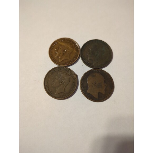 Lot of 4 British half pennys - Picture 1 of 2